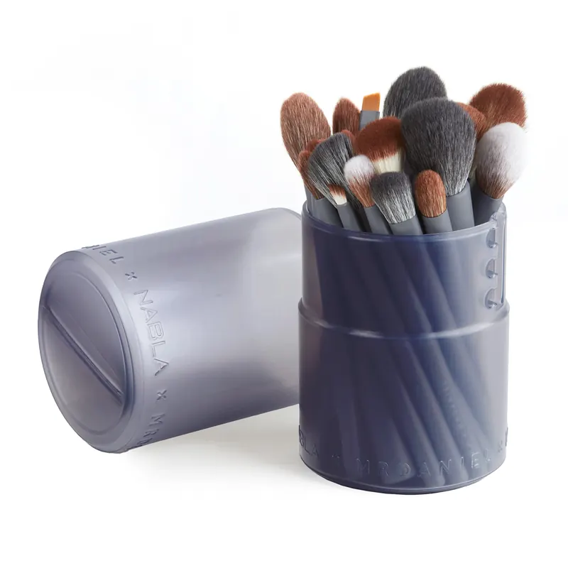 NABLA x MR Daniel Signature Brush Set 25pz NABLA | Pinalli