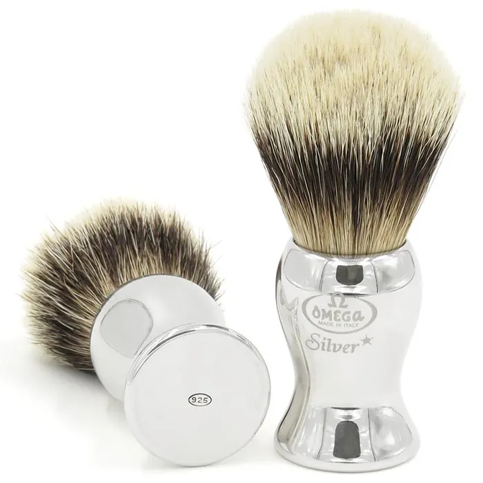 Omega pennello da barba in tasso silvertip con manico in argento