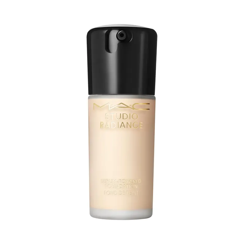 Studio Radiance Serum-Powered Foundation NC10 MAC | Pinalli