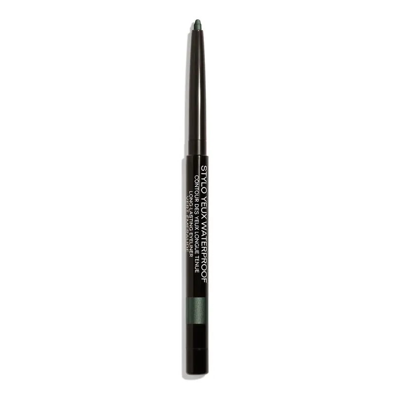 STYLO YEUX WATERPROOF 46 VERT ÉMERAUDE CHANEL | Pinalli